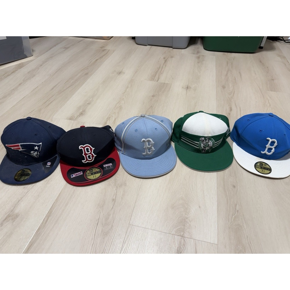 Men's Sports Hats Bundle X5 - 2 NHL/1 NFL/1 MLB/1 NBA  **SEE NOTES**